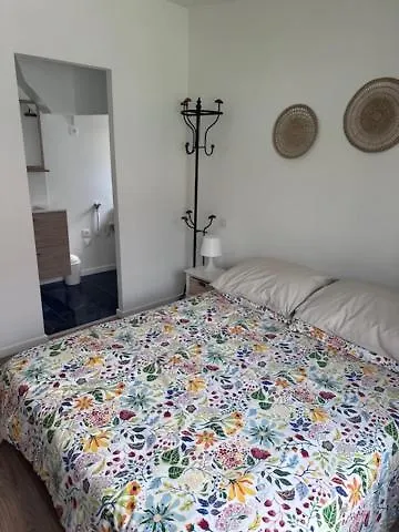 Appartement Au Calme Avec Jardin Privatif Dans Maison Cagnes-sur-Mer Fransa